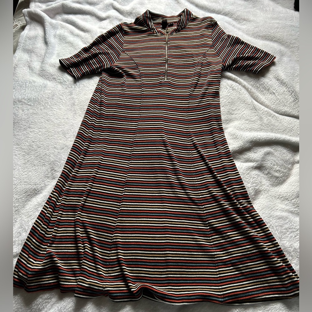 Volcom striped dress. Size S(4/6)